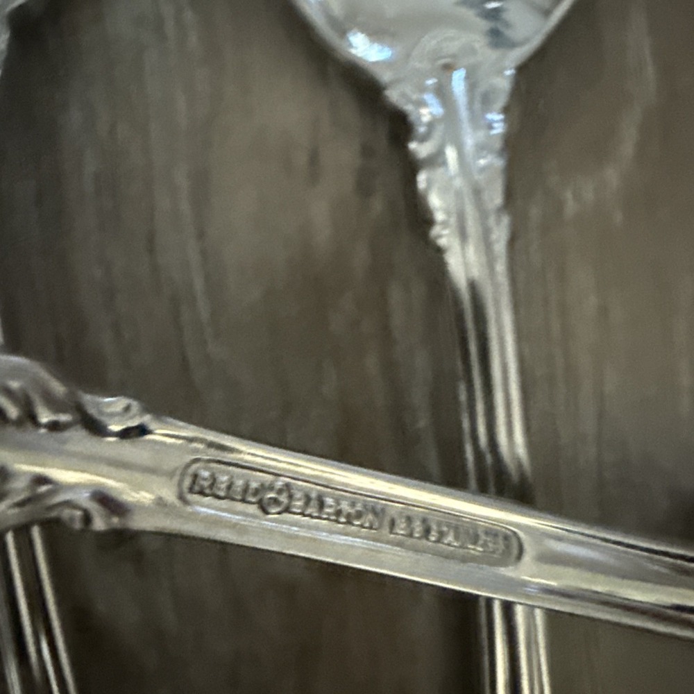 3 Reed & Barton 18/8 Stainless Flatware 1800 Teaspoons & Oval Place Spoons - Picture 5 of 5